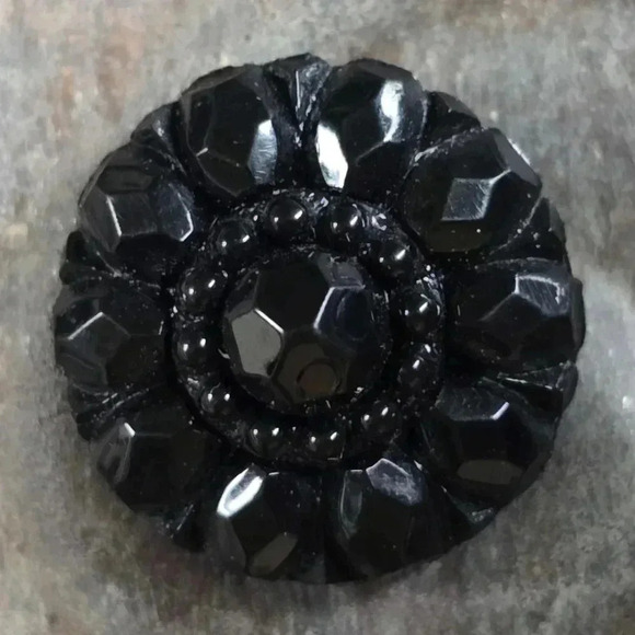 Set of 3 Vintage Inspired Black Button Magnets (Set 1) - Picture 3 of 4